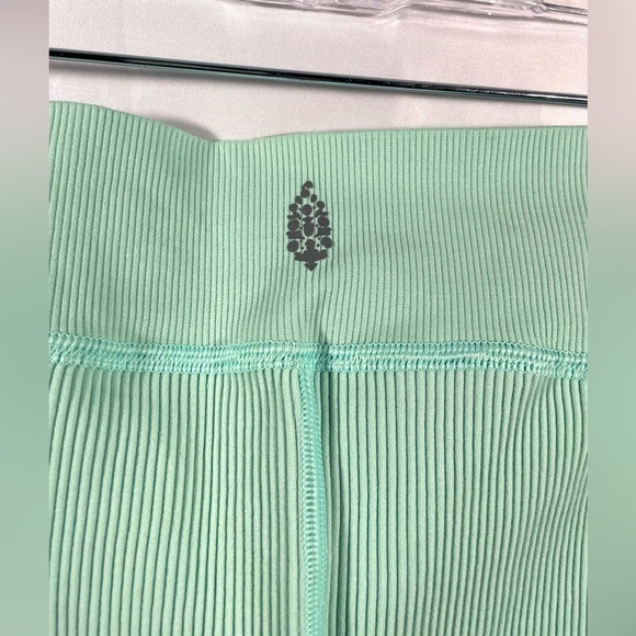 NEW Free People Free Throw Shorts Womens Active Ribbed Stretch Athleisure Sz L - Picture 10 of 11